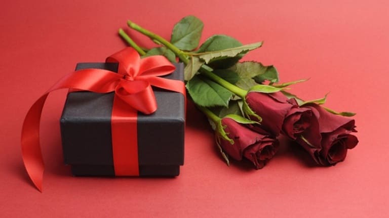 TOP 9 quà tặng sinh nhật chồng ý nghĩa và yêu thương  Hộp quà Như Phương