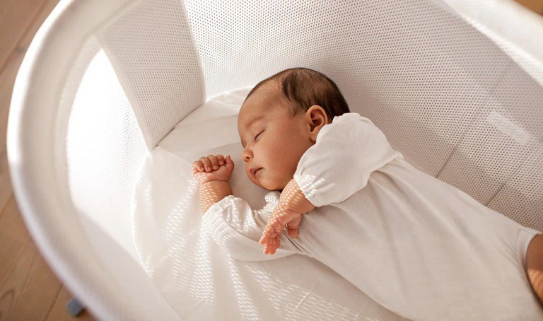 Các ảnh hưởng từ môi trường cũng có thể ảnh hưởng tới chất lượng giấc ngủ của trẻ