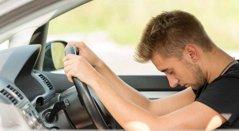 Mất ngủ, thiếu ngủ rất nguy hiểm nhất là trong trường hợp bạn phải lái xe