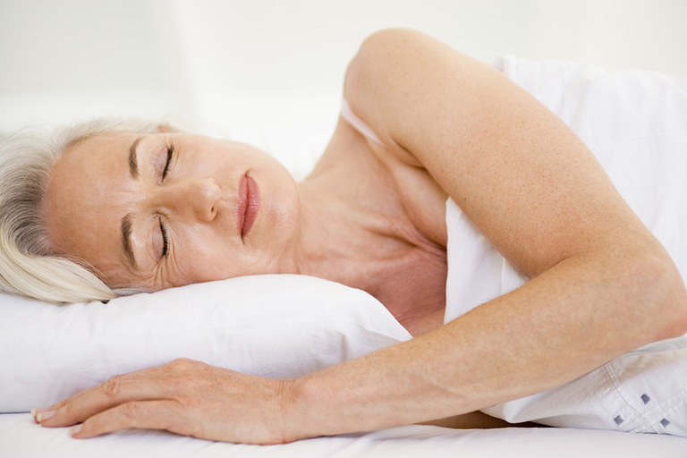 Lối sống lành mạnh, khoa học có thể giúp người già ngủ ngon, ngủ sâu