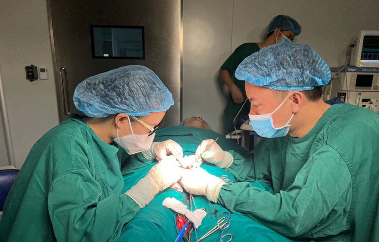 Phẫu thuật ngoại khoa được chỉ định khi nội khoa không hiệu quả